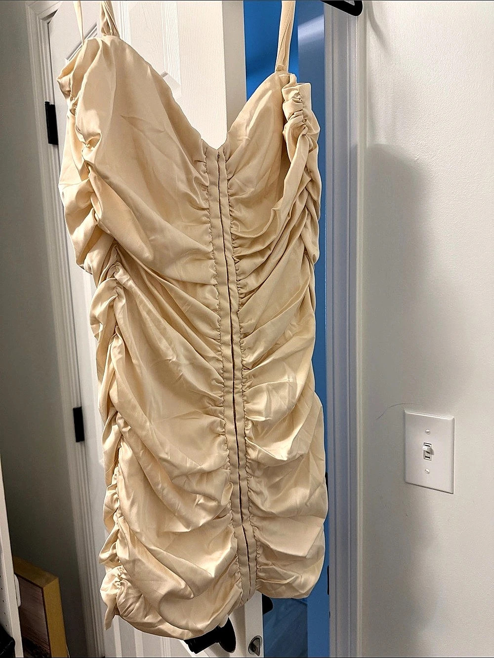 Oh Polly Ruched Mini Dress in Cream Size 6 Like New